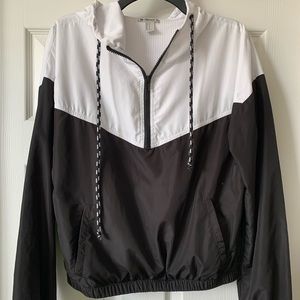 Forever 21 Windbreaker Size M